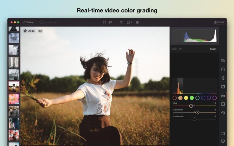 Darkroom is a simple and easy-to-use color correction application